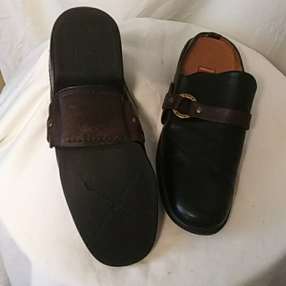 8 1/2 Cole Haan's - Picture 3 of 4